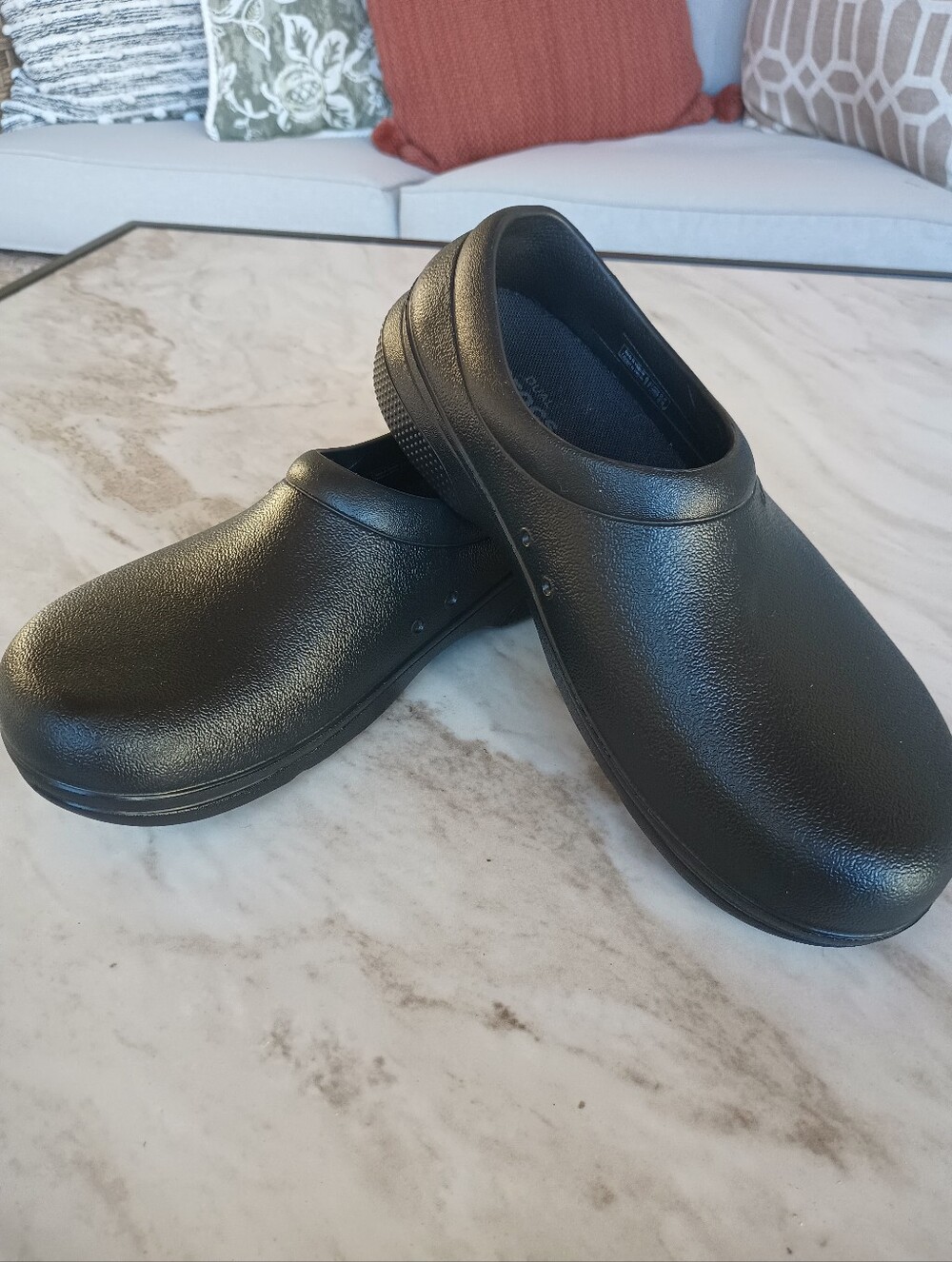 Crocs "On The Clock" Work Crocs Sz M6 W8 Black